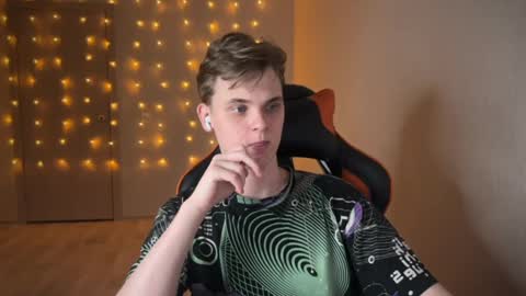 Snapshot of lucas_dany chatting on 01.08.25 Lucas Gill online show from 01.08.25