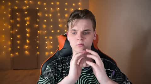 Snapshot of lucas_dany chatting on 01.09.25 Lucas Gill online show from 01.09.25