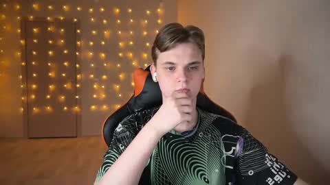 Snapshot of lucas_dany chatting on 01.13.25 Lucas Gill online show from 01.13.25