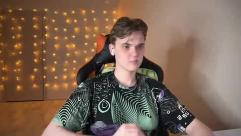 Snapshot of lucas_dany chatting on 01.14.25 Lucas Gill online show from 01.14.25