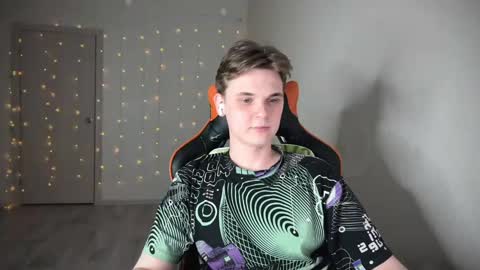 Snapshot of lucas_dany chatting on 01.14.25 Lucas Gill online show from 01.14.25