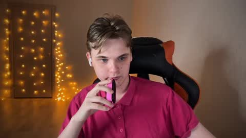 Snapshot of lucas_dany chatting on 01.17.25 Lucas Gill online show from 01.17.25