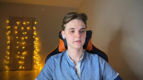 Snapshot of lucas_dany chatting on 01.29.25 Lucas Gill online show from 01.29.25