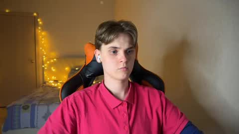 Snapshot of lucas_dany chatting on 02.17.25 Lucas Gill online show from 02.17.25