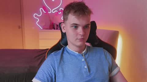 Snapshot of lucas_dany chatting on 09.11.25 Lucas Gill online show from 09.11.25