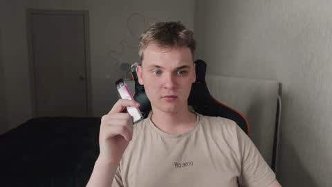 Snapshot of lucas_dany chatting on 09.18.25 Lucas Gill online show from 09.18.25