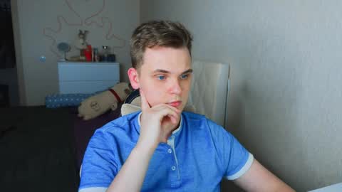 Snapshot of lucas_dany chatting on 11.30.25 Lucas Gill online show from 11.30.25