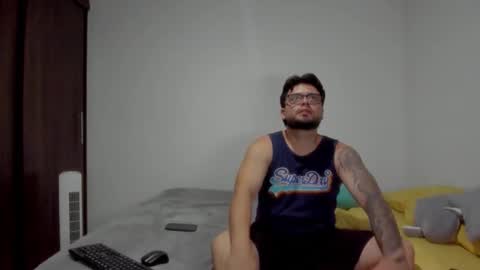 lucas_estrada1 online show from 04.05.26