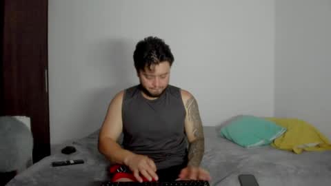 lucas_estrada1 online show from 04.07.26