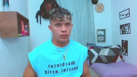 Lucas Luxx online show from 10.06.25