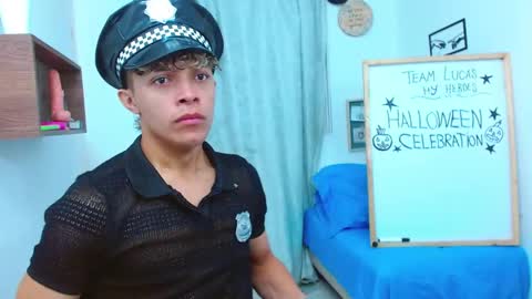 Lucas Luxx online show from 10.28.25