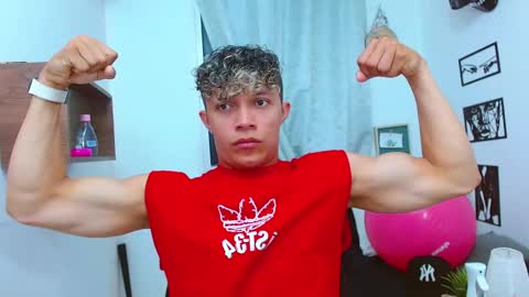 Lucas Luxx online show from 11.12.25