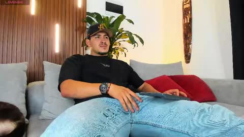 LUCA SANTOS online show from 03.31.26