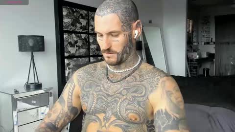 Snapshot of lucasexclusive chatting on 12.05.24 lucasexclusive online show from 12.05.24