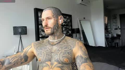 Snapshot of lucasexclusive chatting on 12.06.24 lucasexclusive online show from 12.06.24
