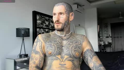 Snapshot of lucasexclusive chatting on 12.18.24 lucasexclusive online show from 12.18.24
