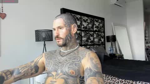 Snapshot of lucasexclusive chatting on 01.03.25 lucasexclusive online show from 01.03.25