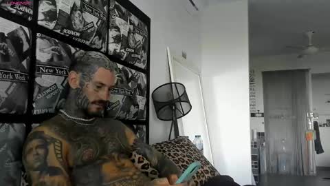 Snapshot of lucasexclusive chatting on 02.14.25 lucasexclusive online show from 02.14.25