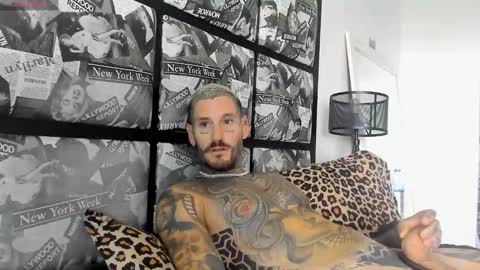 Snapshot of lucasexclusive chatting on 02.15.25 lucasexclusive online show from 02.15.25