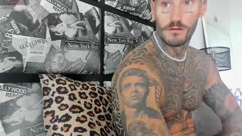 Snapshot of lucasexclusive chatting on 02.21.25 lucasexclusive online show from 02.21.25