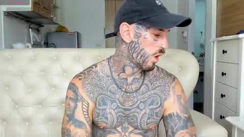 Snapshot of lucasexclusive chatting on 09.17.25 lucasexclusive online show from 09.17.25