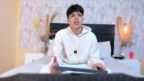 Lucasopry online show from 04.05.26