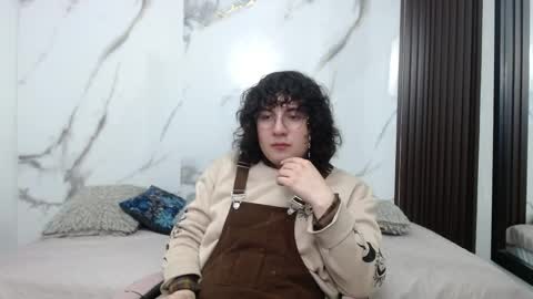 Snapshot of luccasforyou chatting on 04.12.26 online show from 04.12.26