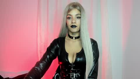 Snapshot of luci_fer_devil_1 chatting on 02.05.25 Veronica Rati online show from 02.05.25