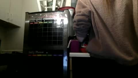 Luci Layne online show from 04.06.26