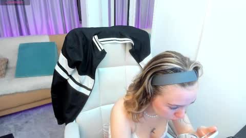 lucia_copper online show from 11.08.25