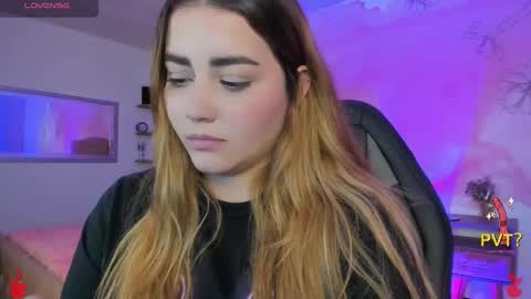 lucia star  online show from 02.14.25