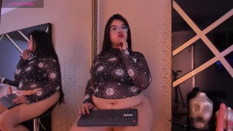 Snapshot of luciabelle_ chatting on 02.25.26 LUCI online show from 02.25.26