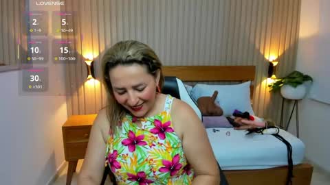 Snapshot of luciana_ballesteros chatting on 05.30.26 Luciana online show from 05.30.26