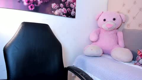 Snapshot of luciana_fords chatting on 05.31.26 Luciana Fords online show from 05.31.26