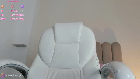 Snapshot of luciana_fuster18 chatting on 06.27.26 Luciana online show from 06.27.26