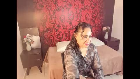 lucianablackwell online show from 10.01.25