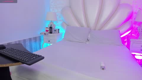    online show from 01.15.25