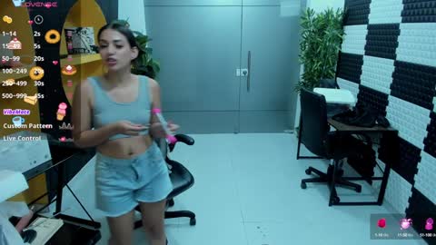    online show from 02.08.25