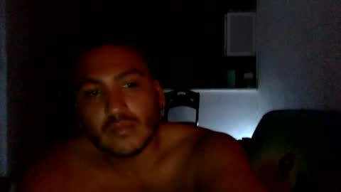 Snapshot of luciano490111 chatting on 04.20.26 Luciano Vibes online show from 04.20.26