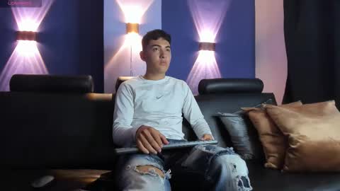 Snapshot of luciano_ciro chatting on 03.04.26 Luciano online show from 03.04.26