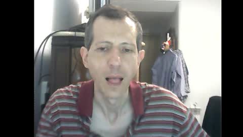 Snapshot of lucianoaxel chatting on 12.12.24 Luciano online show from 12.12.24