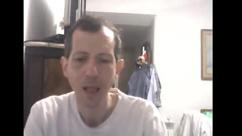 Snapshot of lucianoaxel chatting on 12.17.24 Luciano online show from 12.17.24