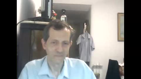 Snapshot of lucianoaxel chatting on 02.14.25 Luciano online show from 02.14.25