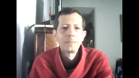 Snapshot of lucianoaxel chatting on 09.16.25 Luciano online show from 09.16.25