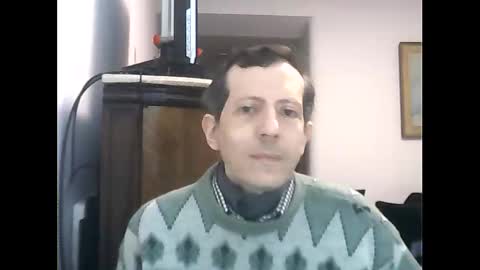 Snapshot of lucianoaxel chatting on 09.29.25 Luciano online show from 09.29.25
