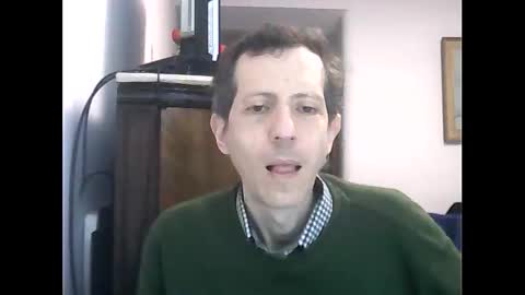 Snapshot of lucianoaxel chatting on 10.03.25 Luciano online show from 10.03.25