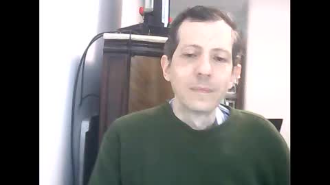 Snapshot of lucianoaxel chatting on 10.12.25 Luciano online show from 10.12.25