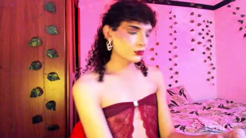 Snapshot of lucianromeo17 chatting on 09.22.25 Lucy or Lucian 3 Come to my social Links3 online show from 09.22.25