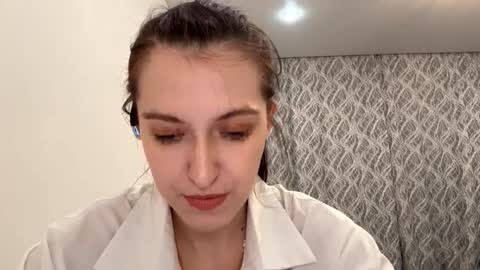 Mary online show from 11.21.25