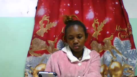Snapshot of lucie196645 chatting on 07.11.26 lucie196645 online show from 07.11.26